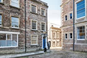 This gorgeous grade II listed one-bed flat is in the heart of Clifton Village
