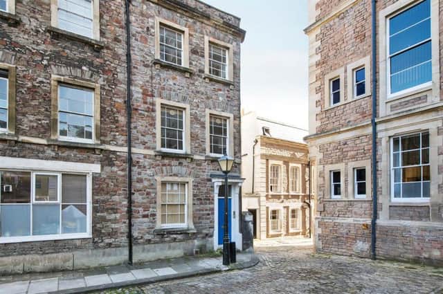 This gorgeous grade II listed one-bed flat is in the heart of Clifton Village