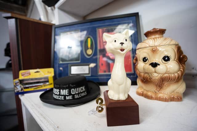 More than 150 special items connected to the long-running sitcom are being sold to celebrate its 40th anniversary.