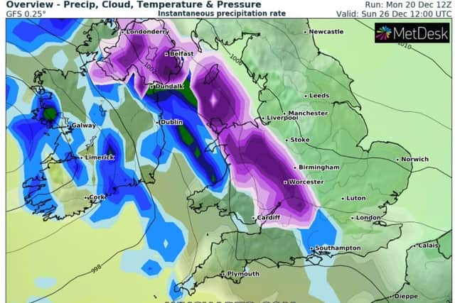 The purple area in this weather chart denotes snowfall. (Image: WXCharts)