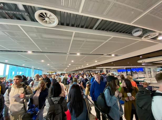 <p>Queues at the airport over the weekend, by Twitter user @kittymayo.</p>
