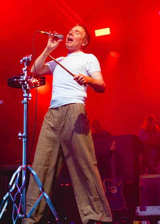 Just look at those trousers -Murdoch in full swing (Credit: Chris Cooper)