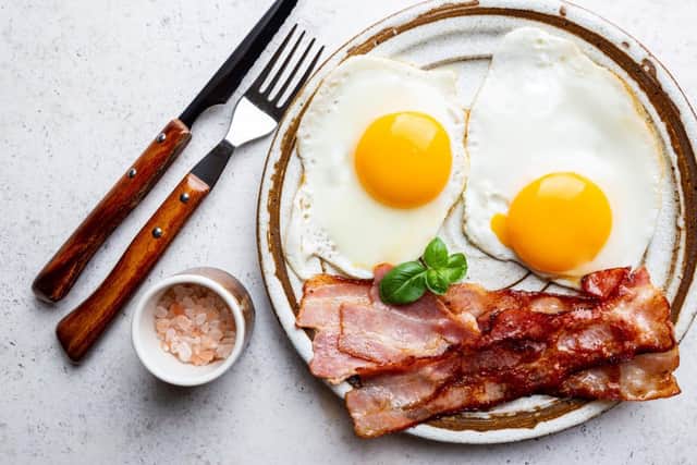 Try fried eggs and bacon with Yorkshire Pudding (photo: Adobe)