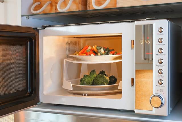 Microwaves have low energy usage and speedy cooking times (photo: adobe)
