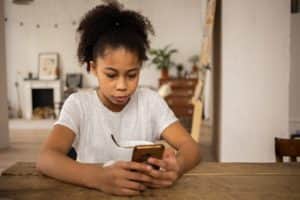 It may be worth having a chat if your child spends a substantial amount of time online (photo: pexels)