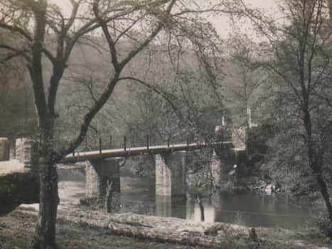 Halfpenny Bridge hasn’t changed from 50 years ago