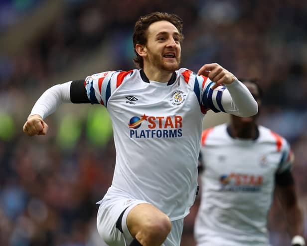 Tom Lockyer has committed his future to Luton Town. (Photo by Mark Thompson/Getty Images)