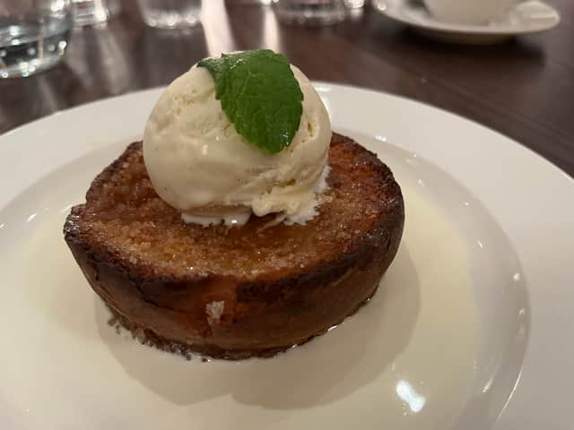 The pain perdu with cream and salted caramel and vanilla ice cream