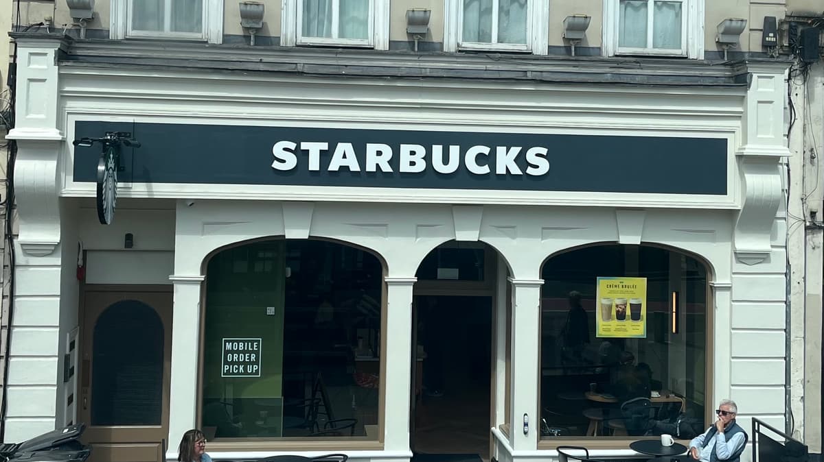 Starbucks opens new coffee shop in Bristol city centre