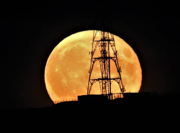 <p>The supermoon will be visible tonight</p>