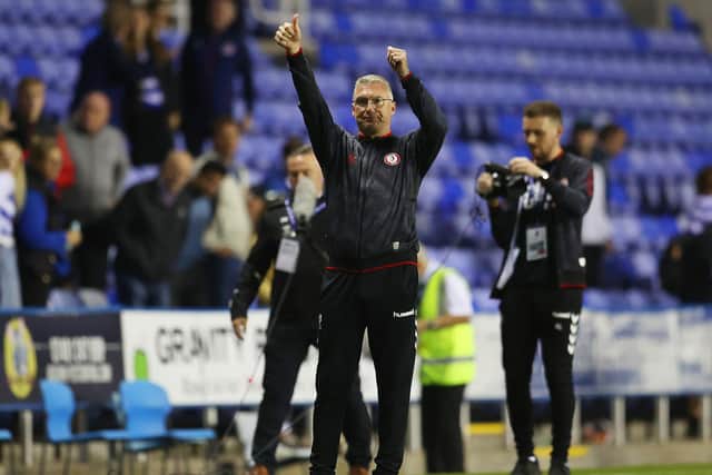 READING, ENGLAND - AUGUST 17: Nigel Pearson, Manager of Bristol City celebrates victory after the Sky Bet Championship match between Reading and Bristol City at The Select Car Leasing Stadium on August 17, 2021 in Reading, England. (Photo by Catherine Ivill/Getty Images)